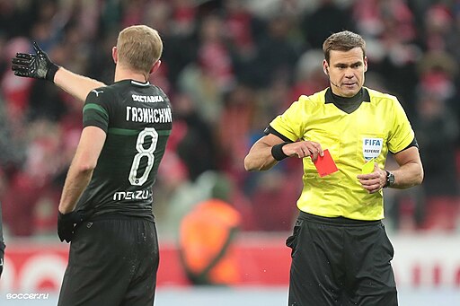 11 peggiori decisioni VAR nella storia del calcio background image