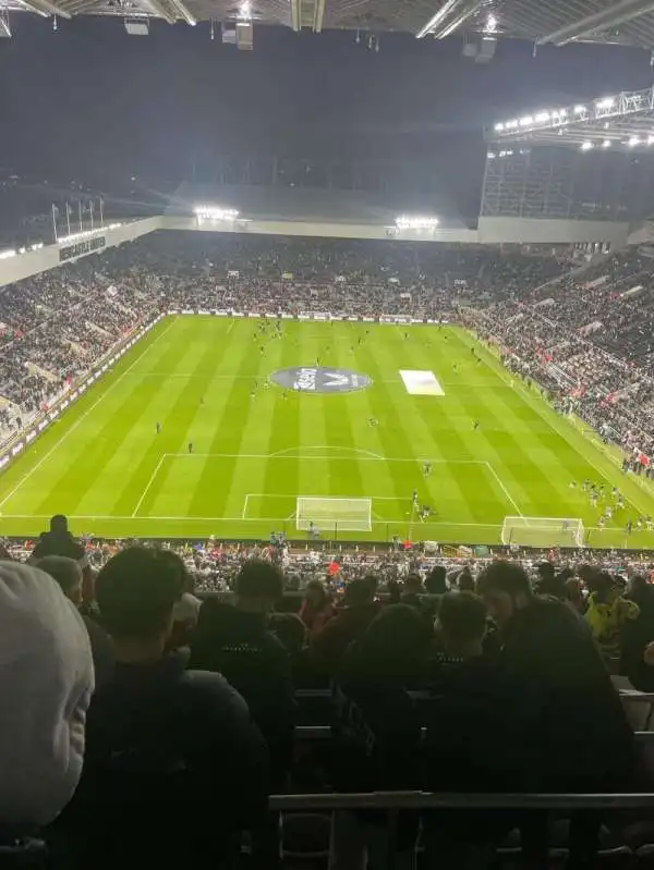 Leazes Stand - Section L7K - vista panoramica e atmosfera incredibile.