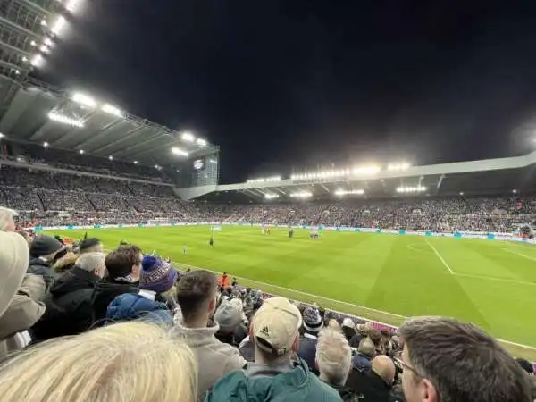 Milburn Stand - Section L1C - ottima visuale campo.